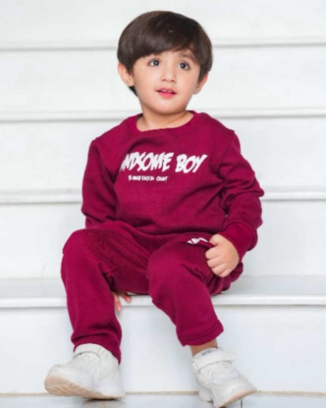 Handsome boy marone sweatshirt