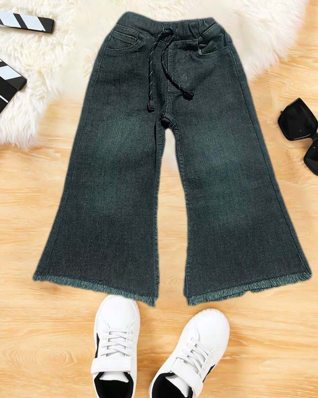 Lady greenish  flare flapper denim jeans