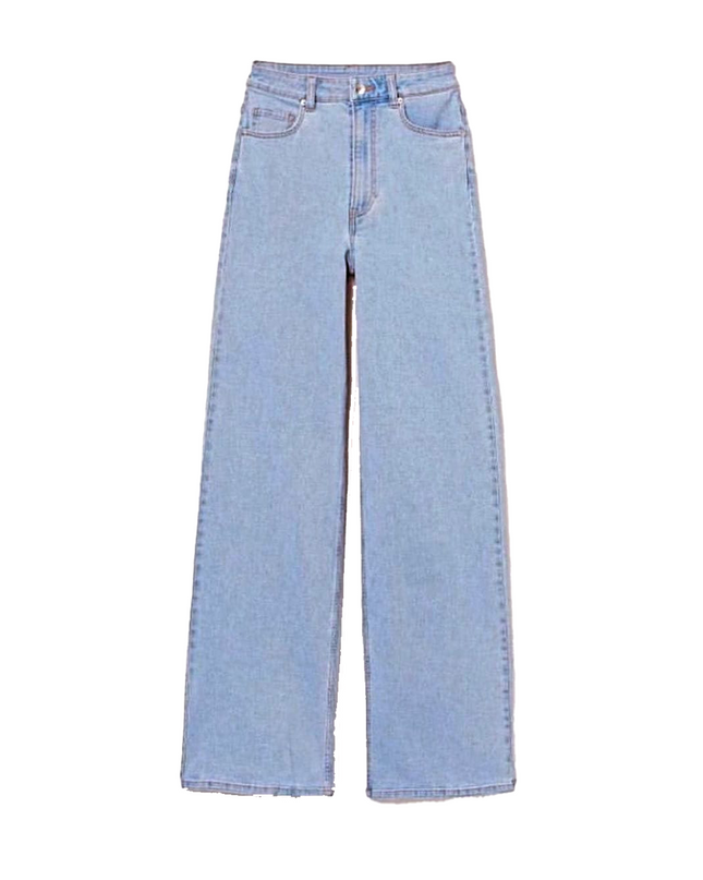 Lady sky blue flear leg